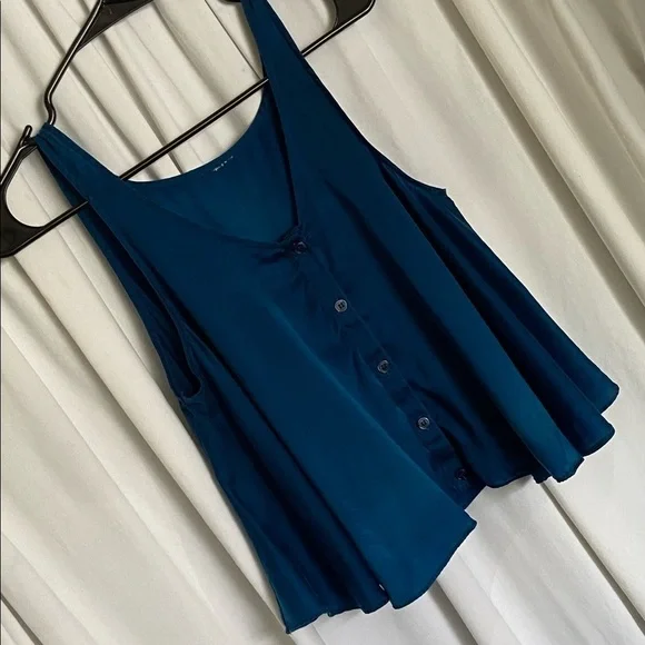 🙀Beautiful RoyalBlue Camisole/Teddie/Cropped-5 Front Buttons-Full Flowing Silky - Picture 4 of 16